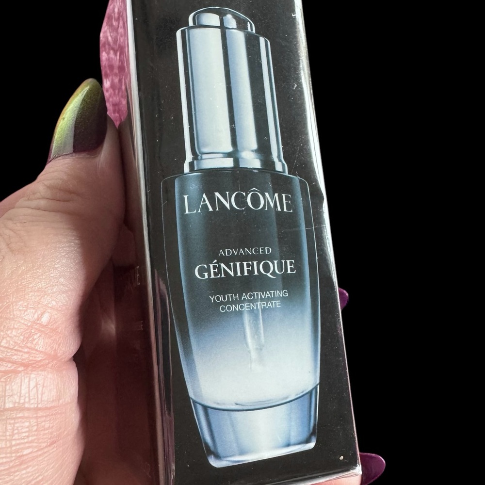 New in the box Lancôme Génifique youth activating serum 0.67 FL. OZ.